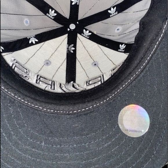 𝅺Adidas San Antonio spurs snap back - Picture 4 of 4